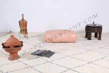 Load image into Gallery viewer, Peach Champagne Leather Pouf